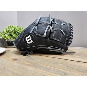Wilson A360 12" RHT Black Leather Baseball Glove AO3RB17 12 Right Handed Throw